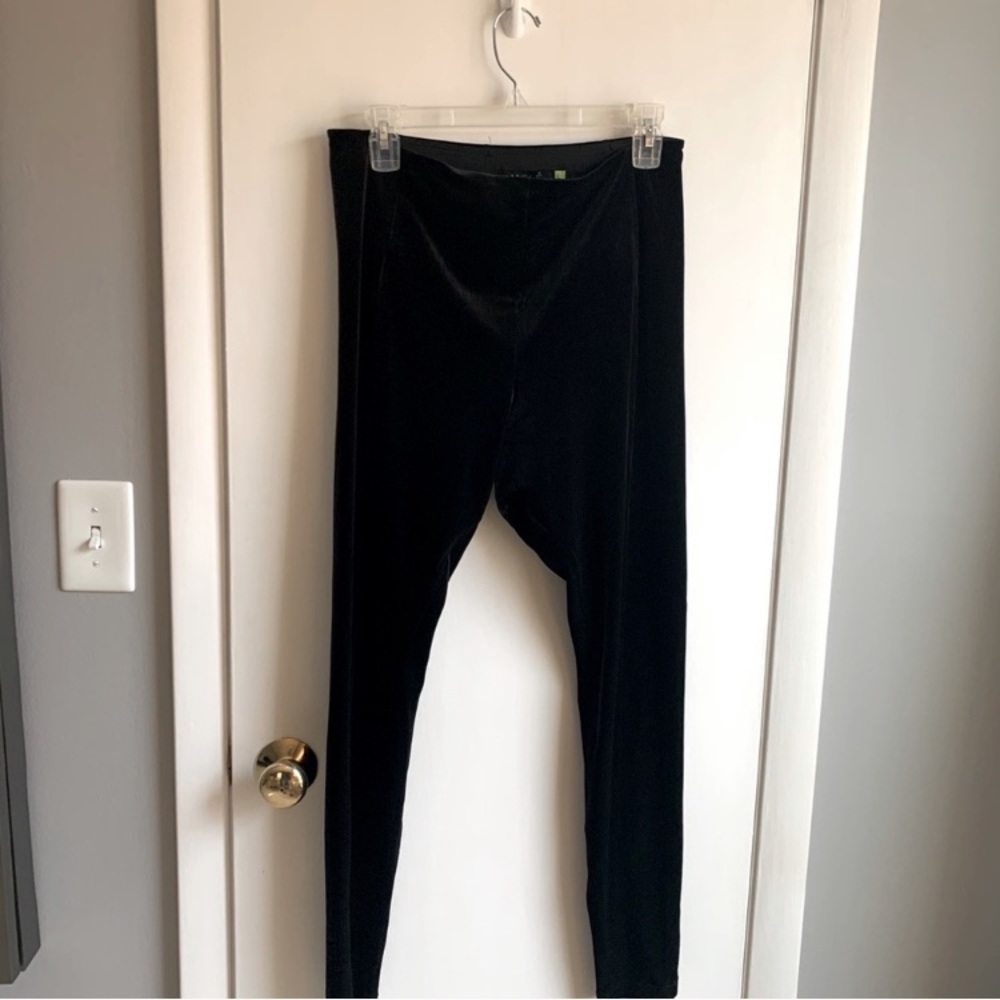 Lysse black velvet leggings